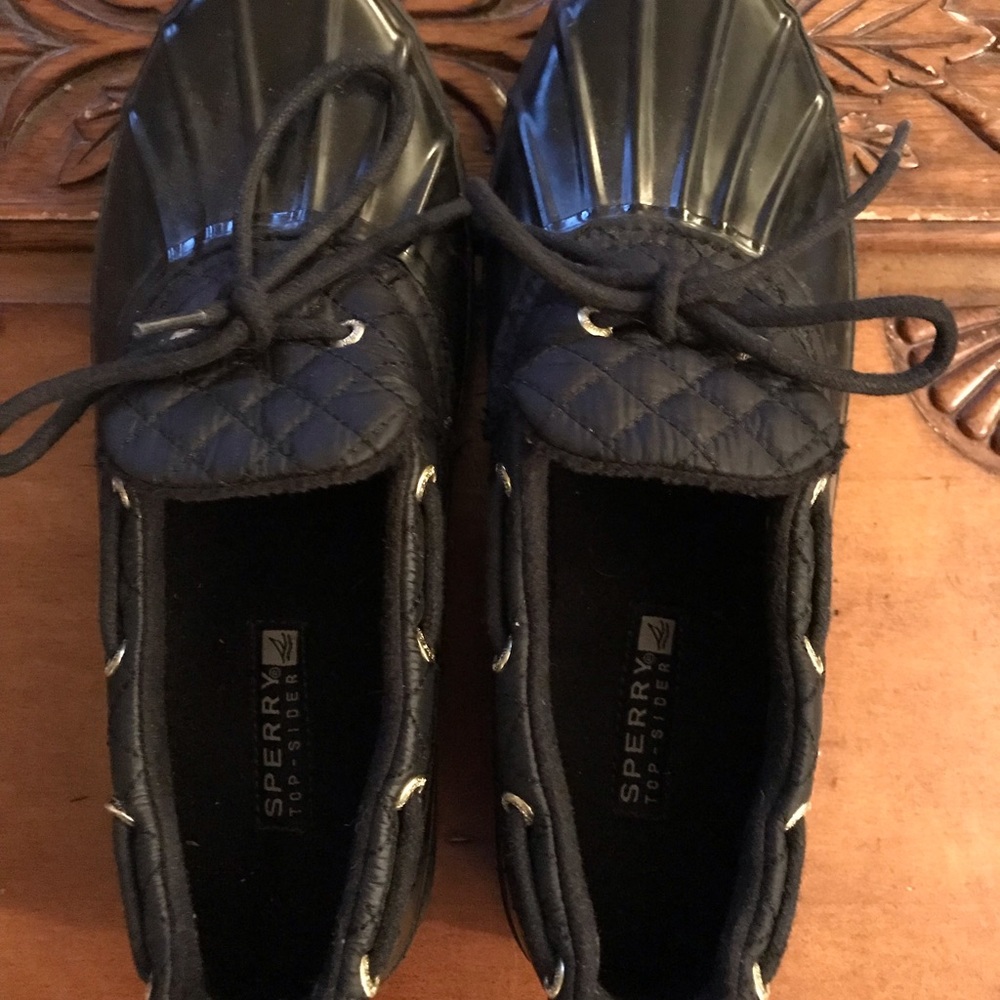 Sperry lowrise rubber shoes